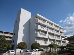 カーサ岡田外観写真