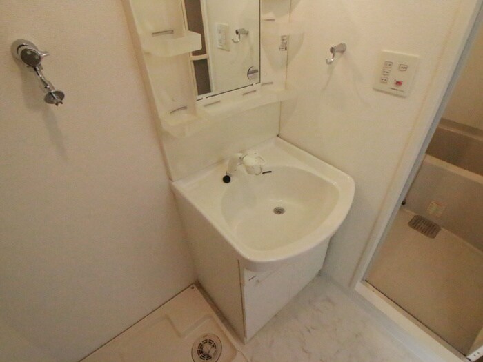 物件内観写真8　(洗面)