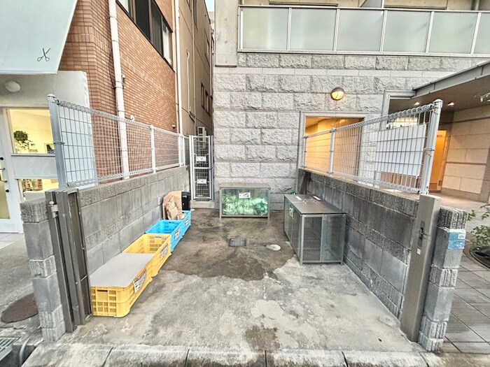 物件外観写真6　(建物設備)