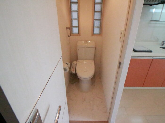 物件内観写真11　(トイレ)