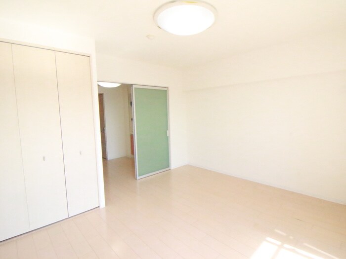 物件内観写真13　(居室)