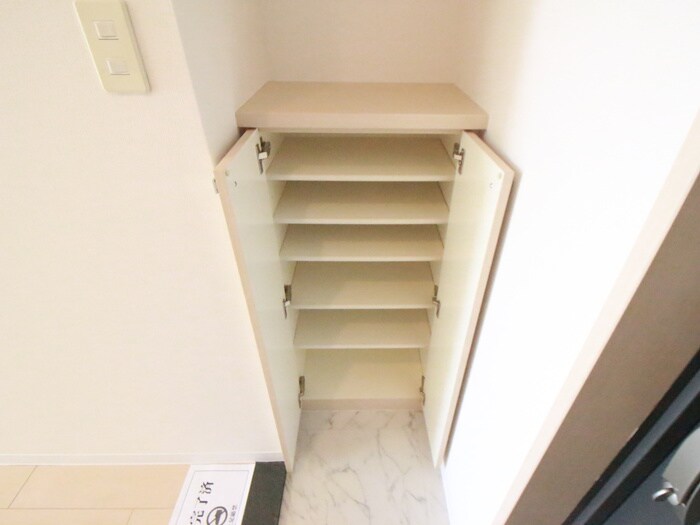 物件内観写真17　(靴箱)