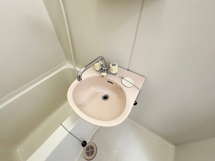 物件内観写真11　(洗面)