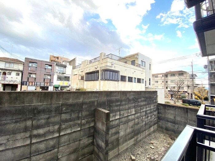 物件内観写真16　(室内からの展望)