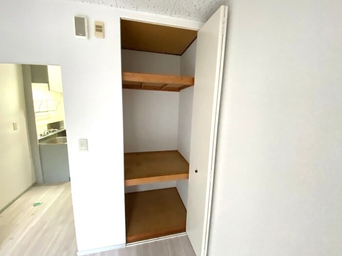 物件内観写真18　(収納)