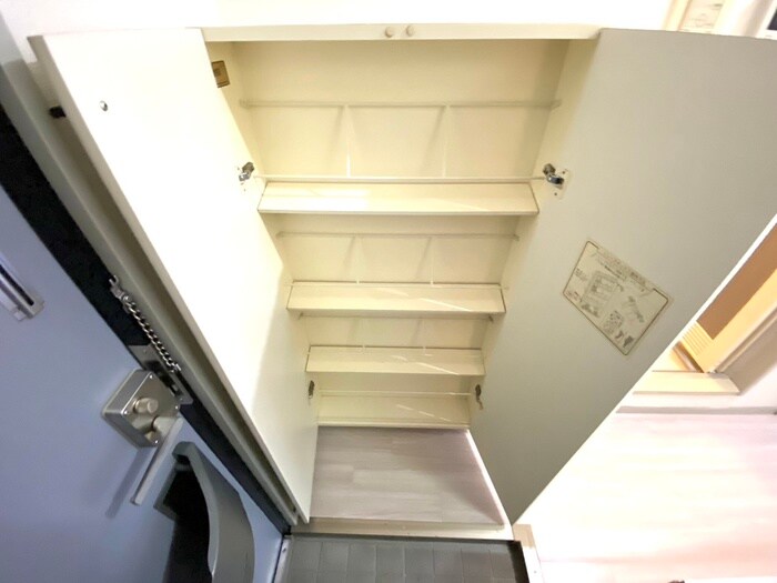 物件内観写真21　(靴箱)