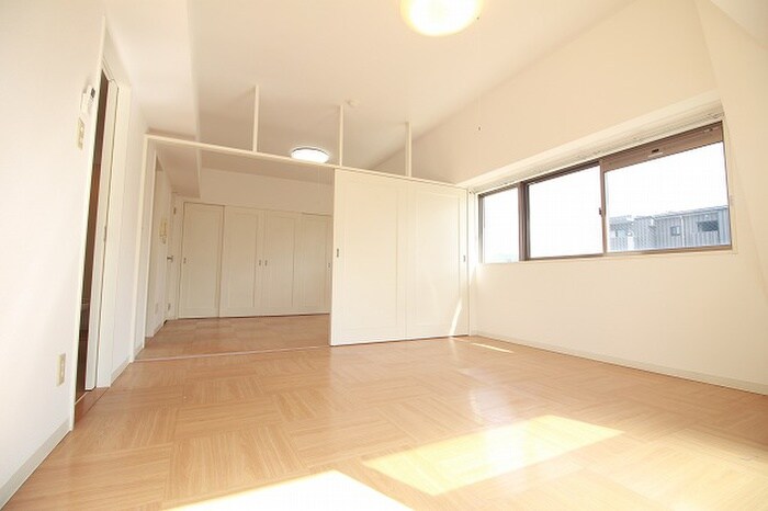 物件内観写真10　(居室)