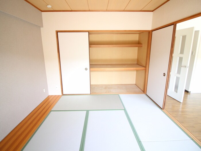 物件内観写真18　(居室)