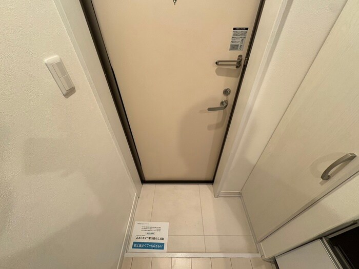 物件内観写真19　(玄関)