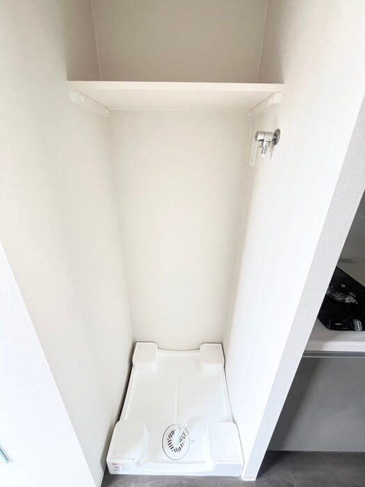 物件内観写真14　(洗濯機置場)