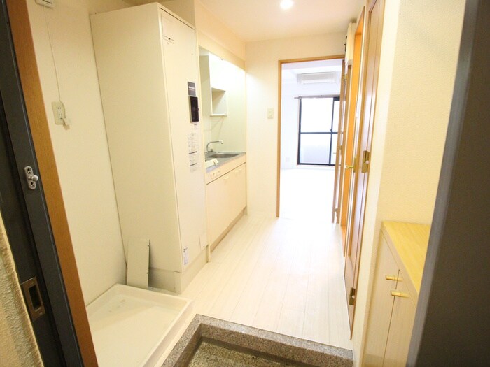 物件内観写真7　(廊下)