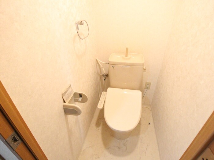 物件内観写真12　(トイレ)