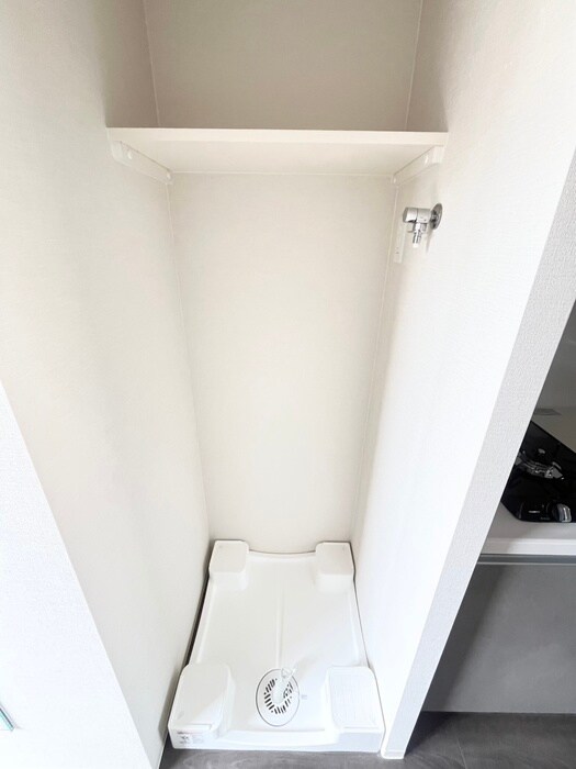 物件内観写真14　(洗濯機置場)