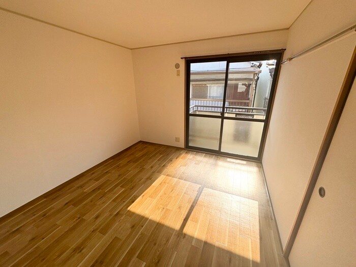 物件内観写真7　(居室)