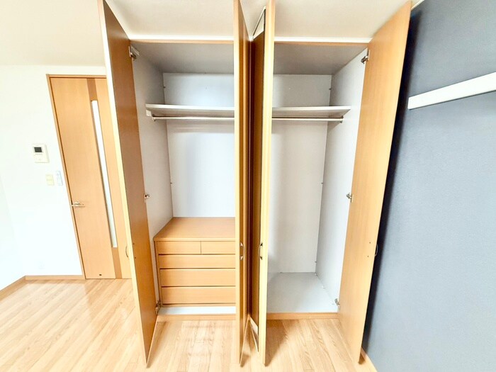 物件内観写真16　(収納)