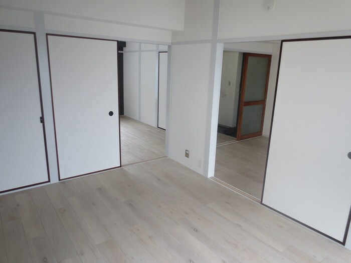 物件内観写真7　(居室)