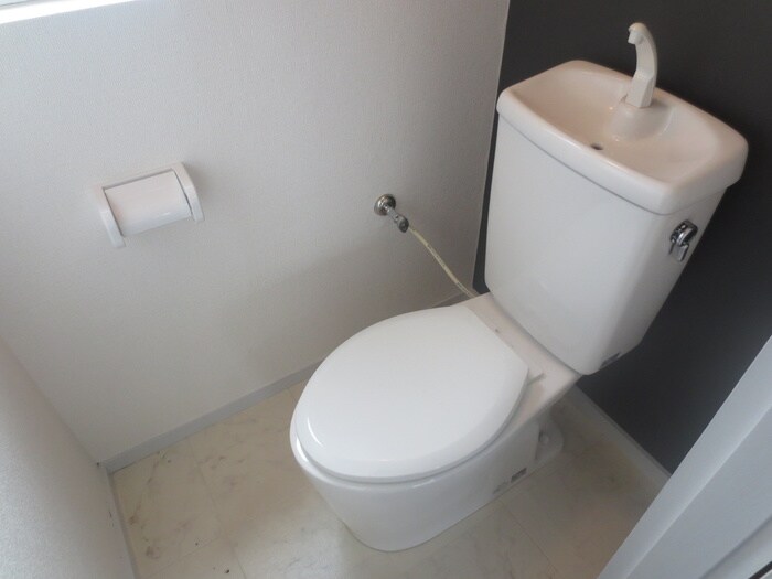 物件内観写真10　(トイレ)