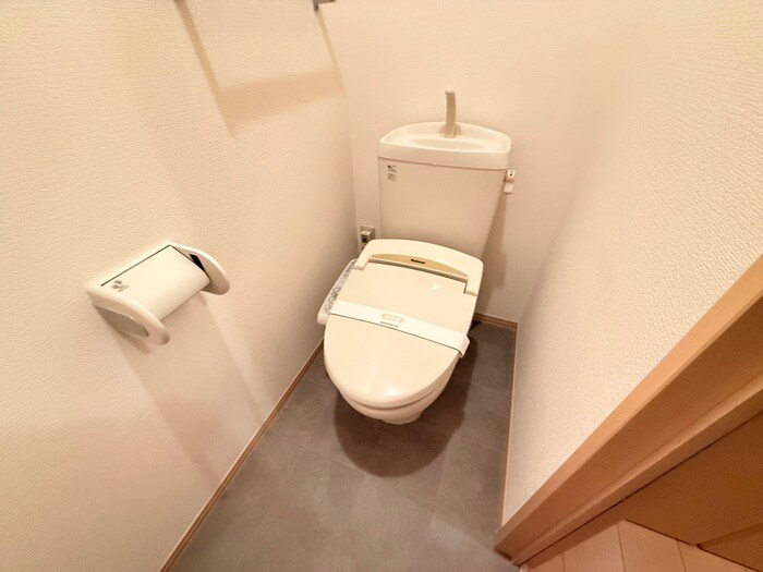 物件内観写真10　(トイレ)