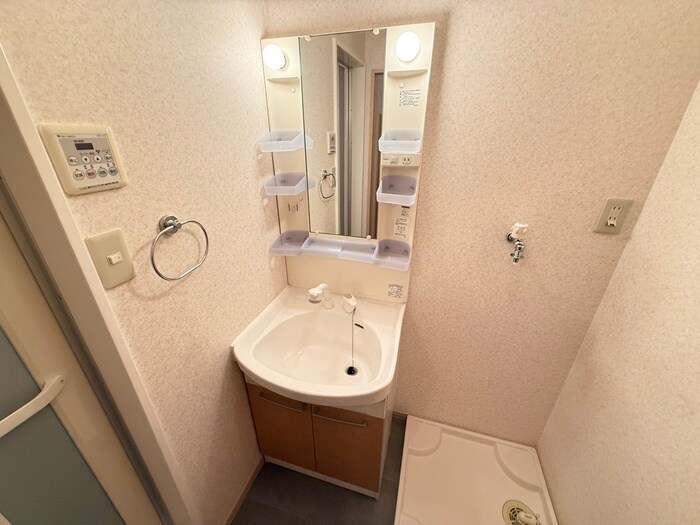 物件内観写真12　(洗面)