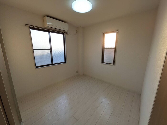 物件内観写真9　(居室)