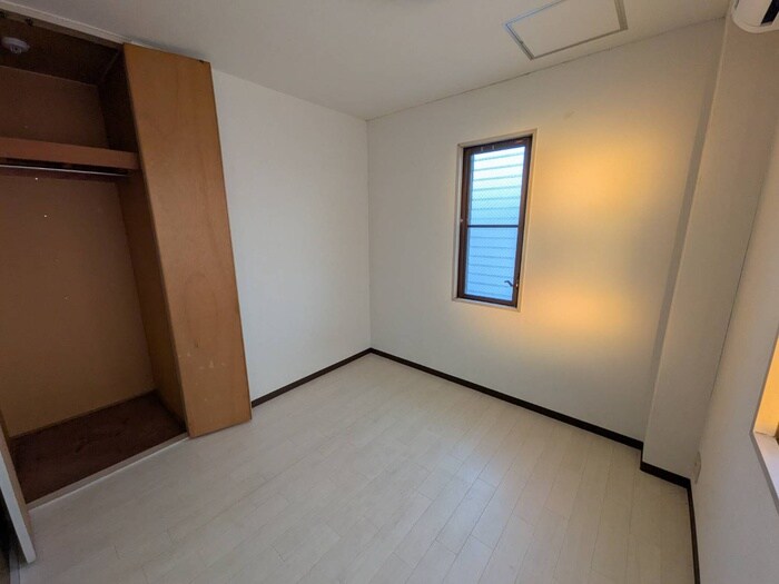 物件内観写真9　(居室)