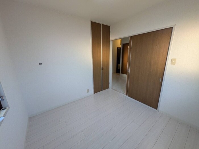 物件内観写真10　(居室)