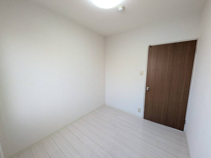 物件内観写真12　(居室)