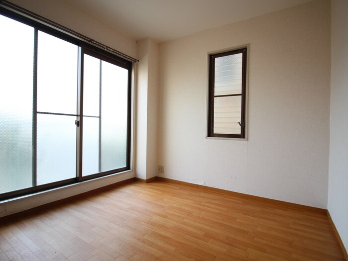 物件内観写真13　(居室)