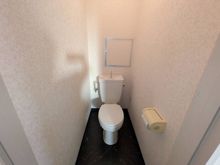 物件内観写真16　(トイレ)