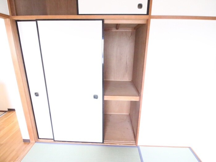 物件内観写真16　(収納)