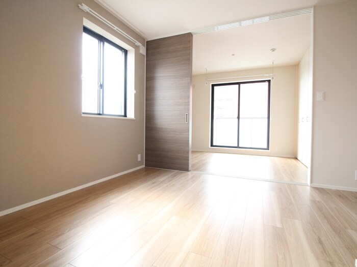 物件内観写真21　(居室)