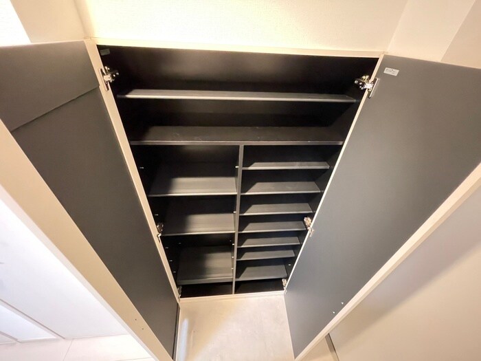 物件内観写真19　(靴箱)