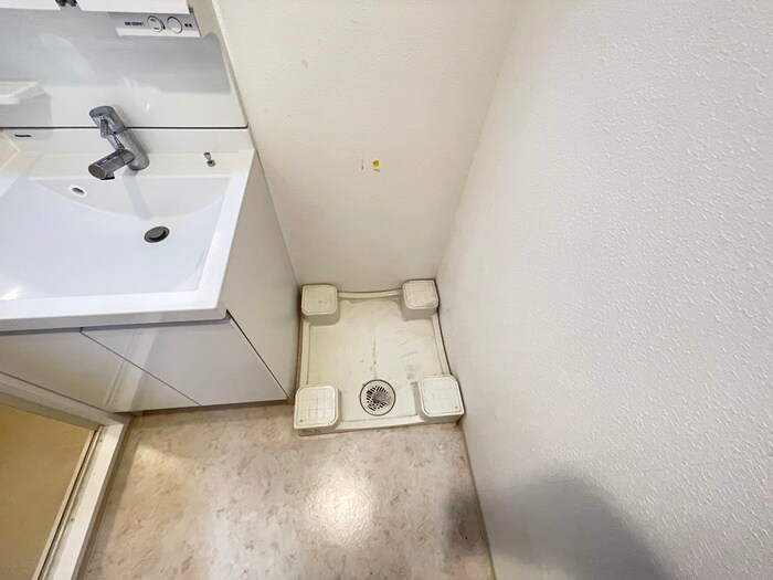 物件内観写真20　(洗濯機置場)