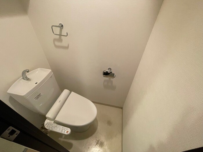 物件内観写真12　(トイレ)