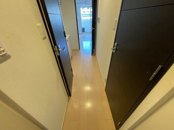 物件内観写真14　(廊下)