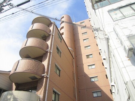 ﾌﾟﾚｻﾝｽ神戸裁判所前(505)外観写真