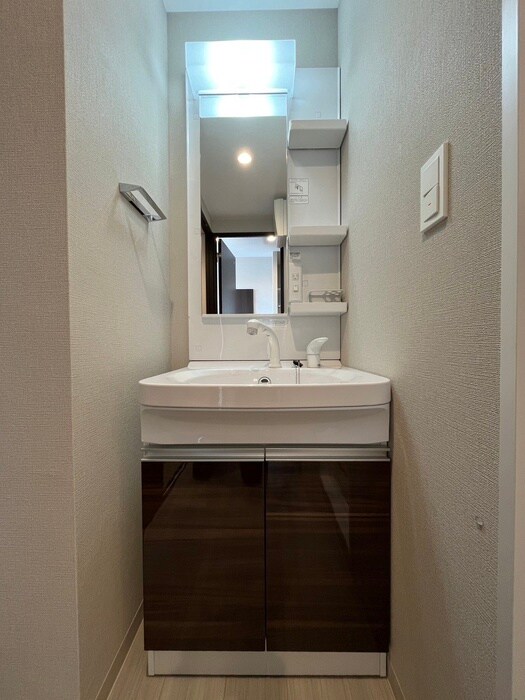 物件内観写真10　(洗面)