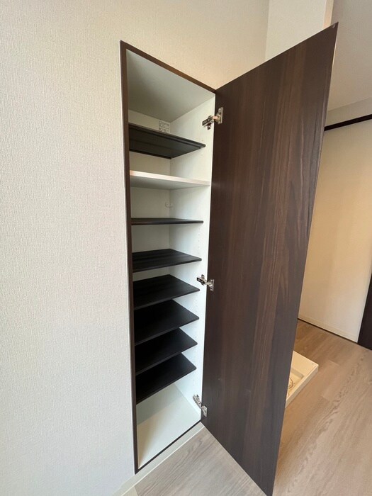 物件内観写真11　(靴箱)