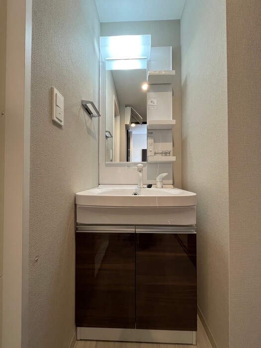 物件内観写真13　(洗面)