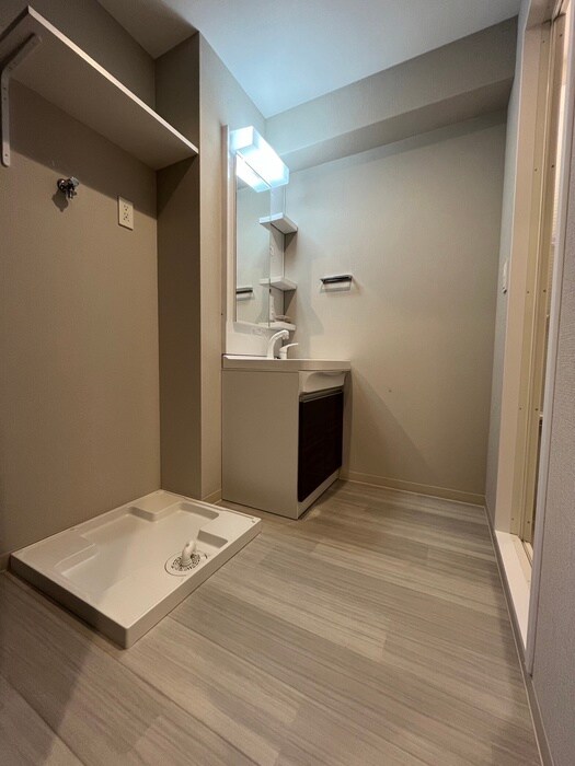 物件内観写真15　(洗濯機置場)