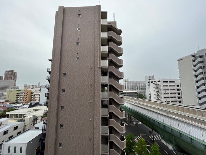 物件内観写真22　(室内からの展望)