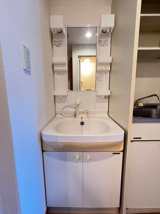 物件内観写真5　(洗面)