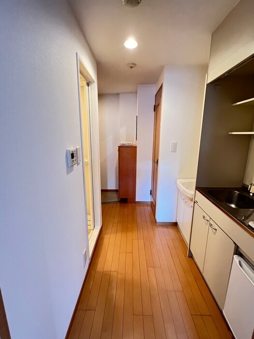 物件内観写真7　(廊下)