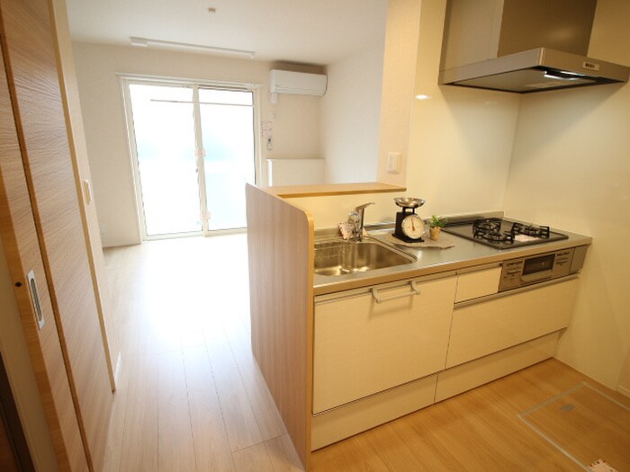 物件内観写真10　(内観写真)