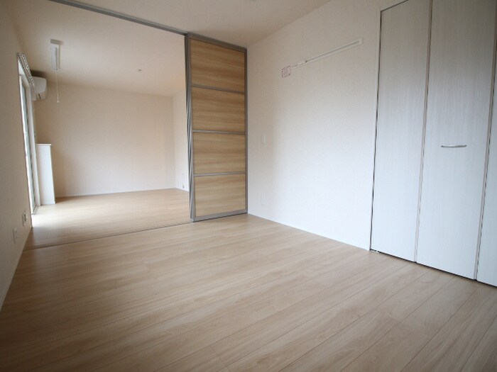 物件内観写真12　(居室)