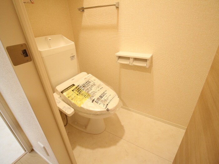 物件内観写真18　(トイレ)