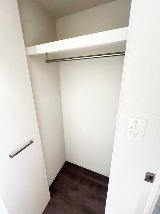 物件内観写真18　(収納)