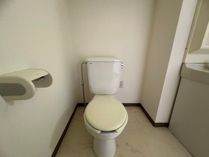 物件内観写真10　(トイレ)