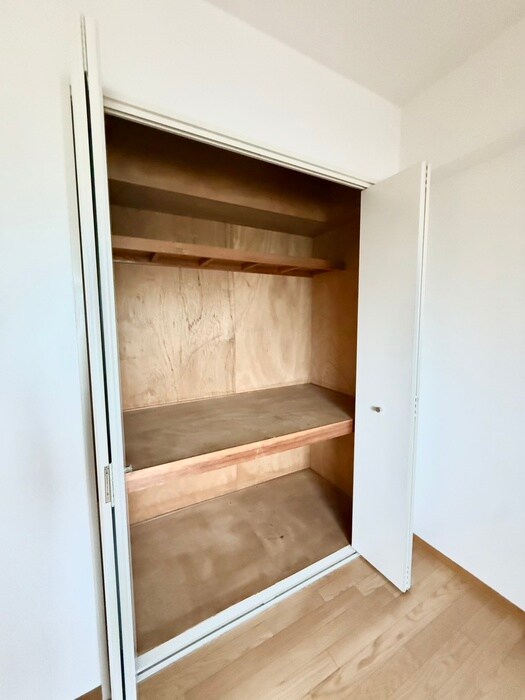 物件内観写真18　(収納)