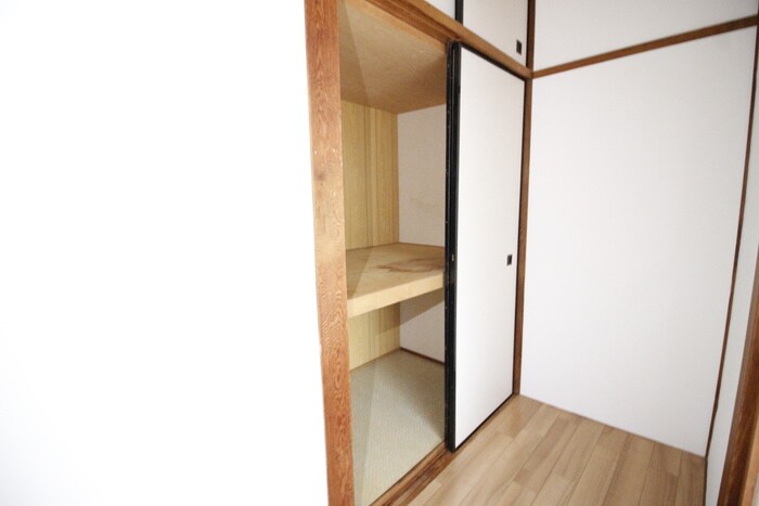 物件内観写真13　(収納)